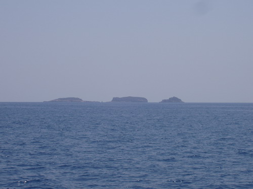 Три острова